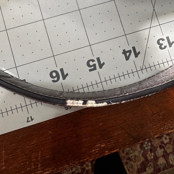 Brahmin Grey Croc Embossed Leather Shoulder Bag Gold Chain‎ Tassel Accent - Picture 15 of 16